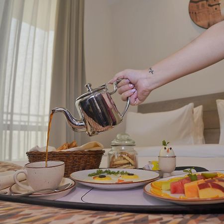 Rhythm Gurugram Hotel & Suites, Sohna Road Gurgaon Ngoại thất bức ảnh