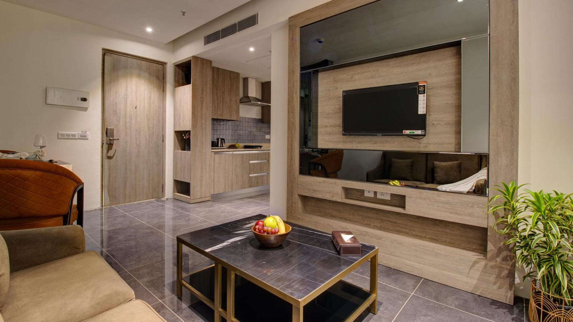 Rhythm Gurugram Hotel & Suites, Sohna Road Gurgaon Ngoại thất bức ảnh
