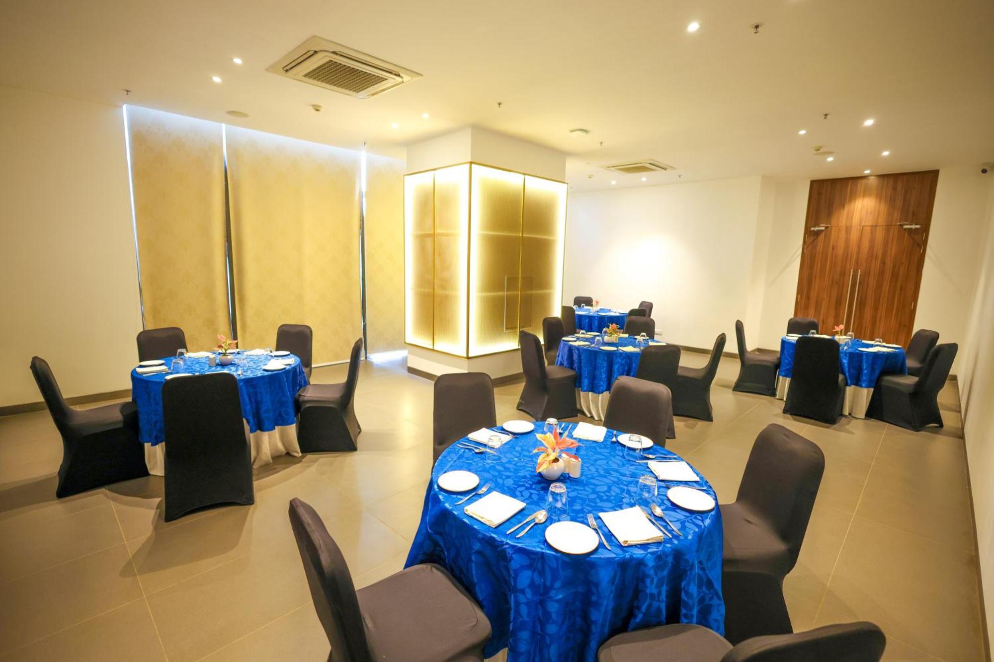 Rhythm Gurugram Hotel & Suites, Sohna Road Gurgaon Ngoại thất bức ảnh