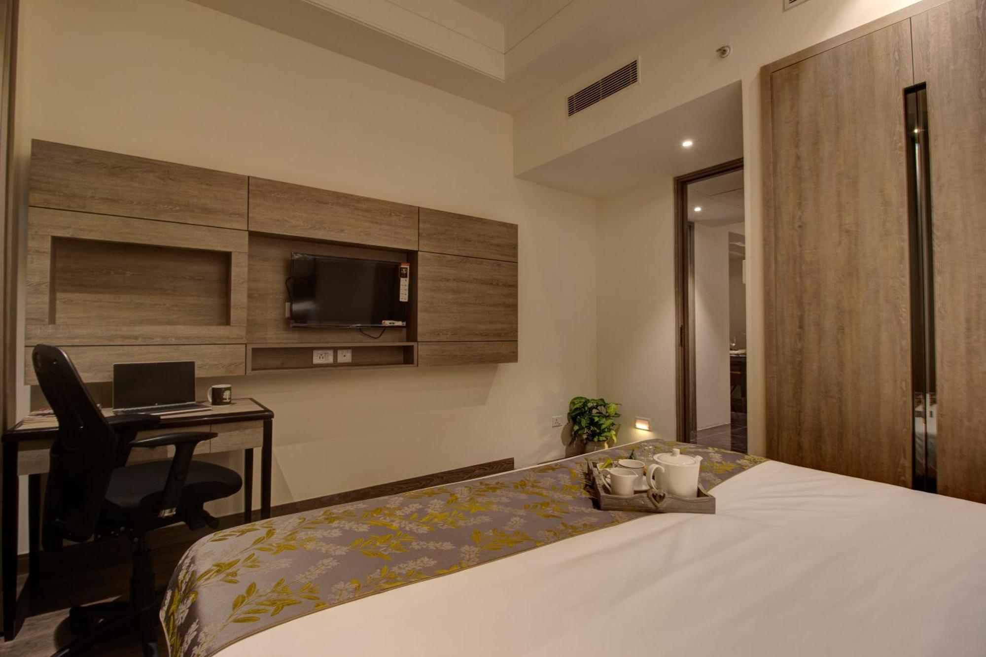 Rhythm Gurugram Hotel & Suites, Sohna Road Gurgaon Ngoại thất bức ảnh